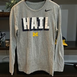 University of Michigan Nike Long Sleeve sz S